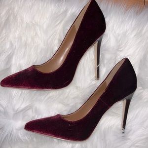 Used Velvet Maroon Pump by Shoe Republic LA, size 10.  Great Condition.